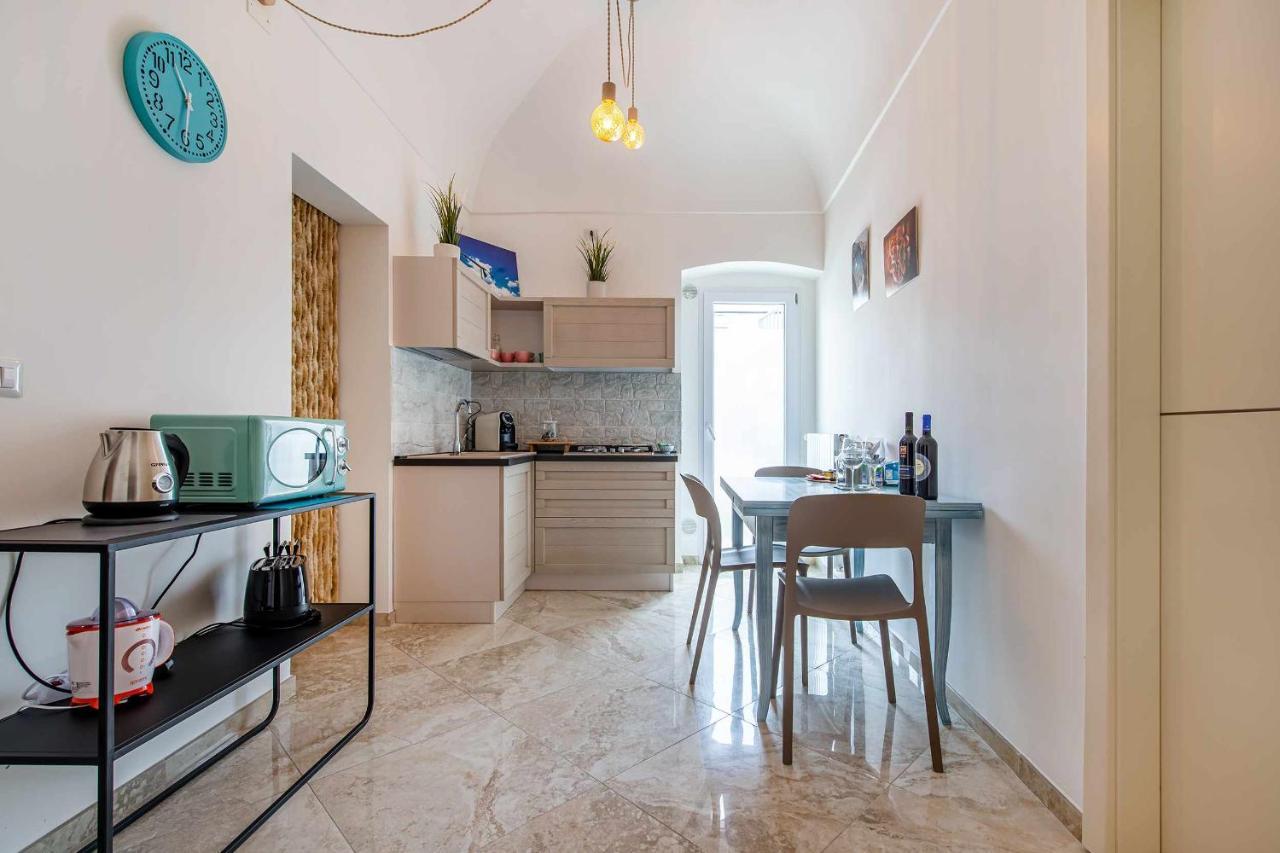 Zephir Apartments Brindisi Exteriör bild